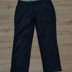 Amazon Essentials Men's Dark Navy Chinos